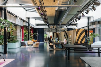 THE SOCIAL HUB AMSTERDAM CITY
