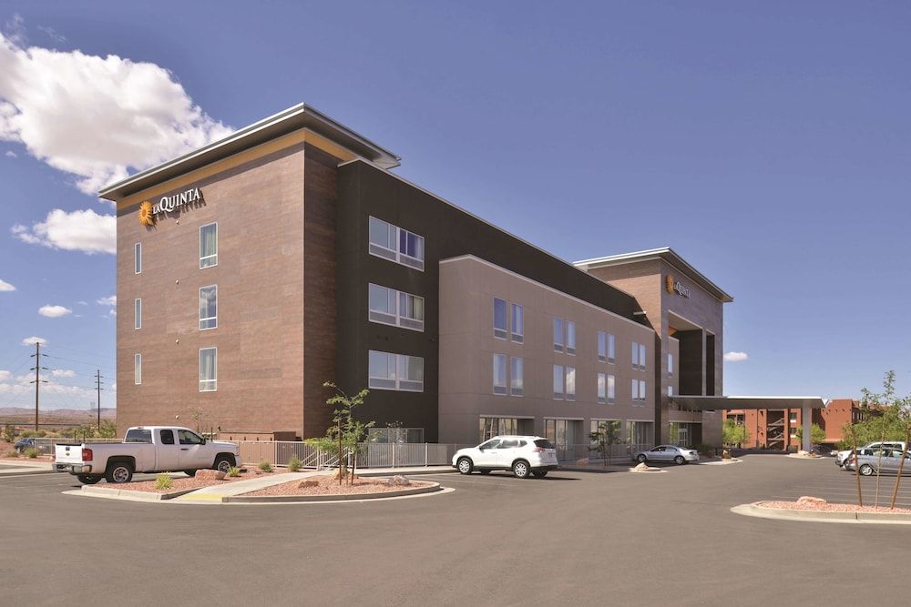 LA QUINTA INN & SUITES PAGE AT LAKE POWELL