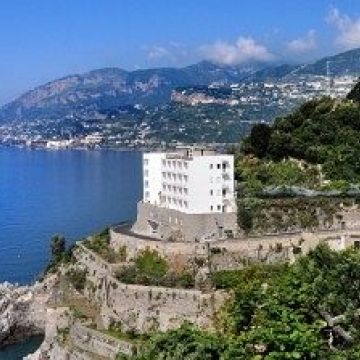 RESIDENCE DUE TORRI