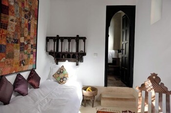 RIAD AZZAR