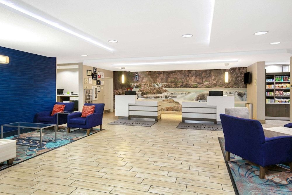 LA QUINTA INN & SUITES BY WYNDHAM KINGMAN