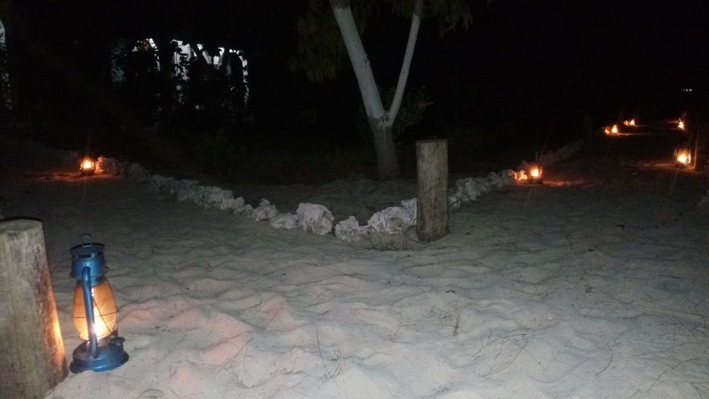 BLUE EARTH BEACH BUNGALOWS