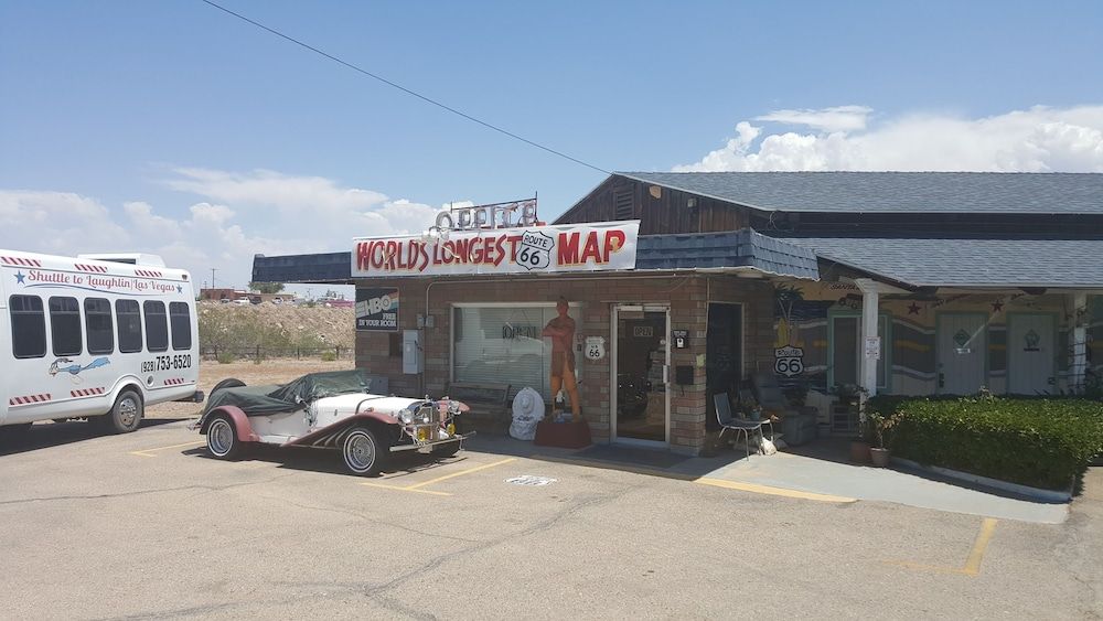 EL TROVATORE MOTEL