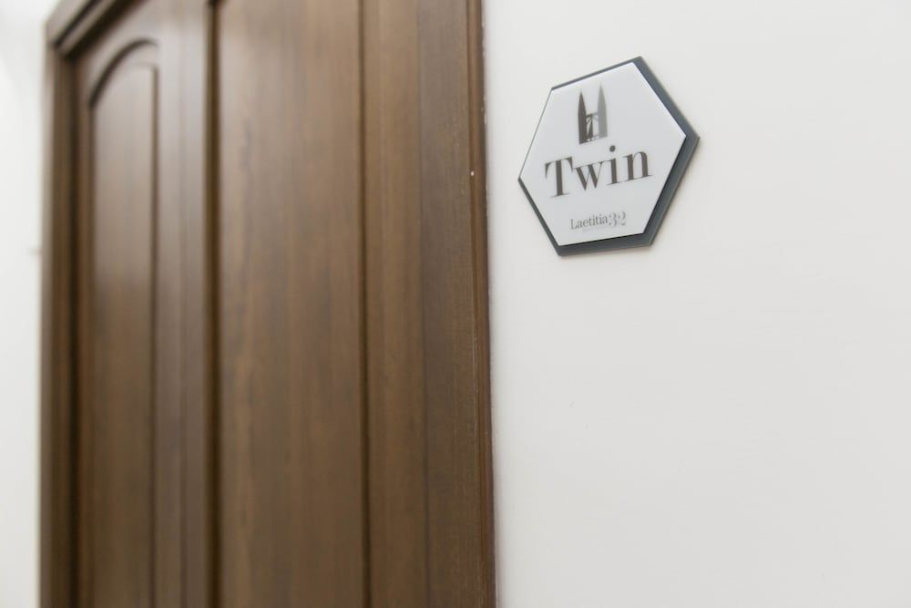 LAETITIA GUEST HOUSE 32