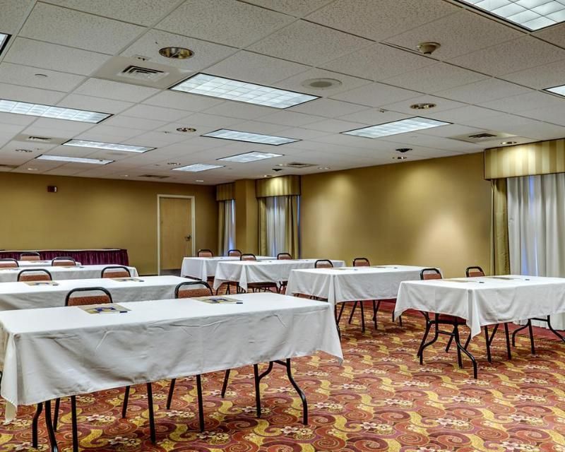 COMFORT INN & SUITES YORK AREA