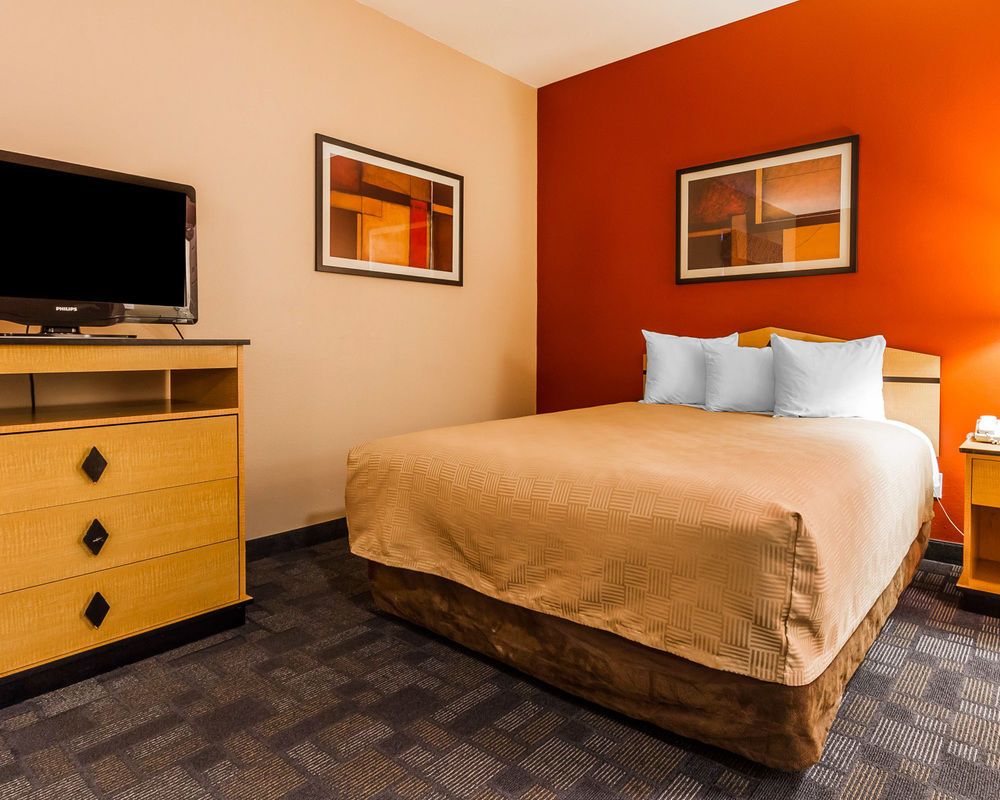 MAINSTAY SUITES
