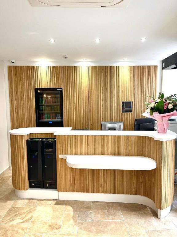HOTEL VLH PARIS MONTPARNASSE EIFFEL