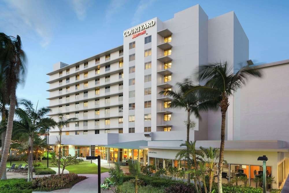 COURTYARD BY MARRIOTT MIAMI AIRPORT