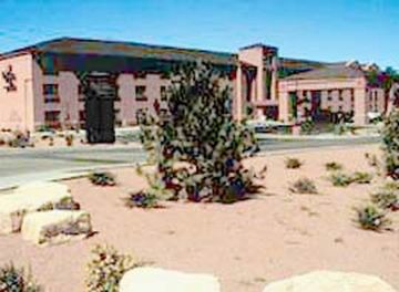 GRAND CANYON HOTEL & SUITES