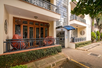MELTONIA LUXURY SUITES