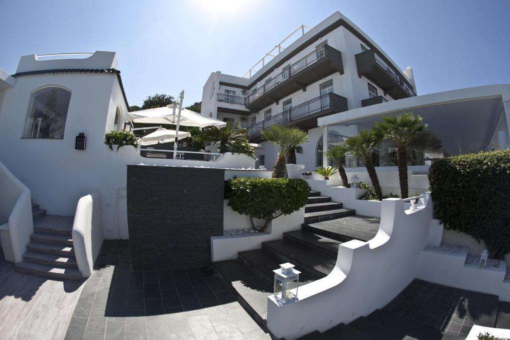 CALA MORESCA