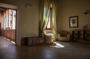 PALAZZO GUIDEROCCHI