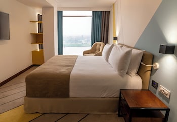 HOLIDAY INN &amp; SUITES - CAIRO MAADI, AN IHG HOTEL