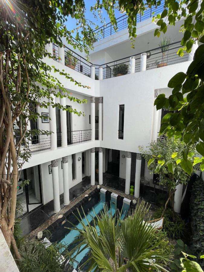RIAD TCHINA