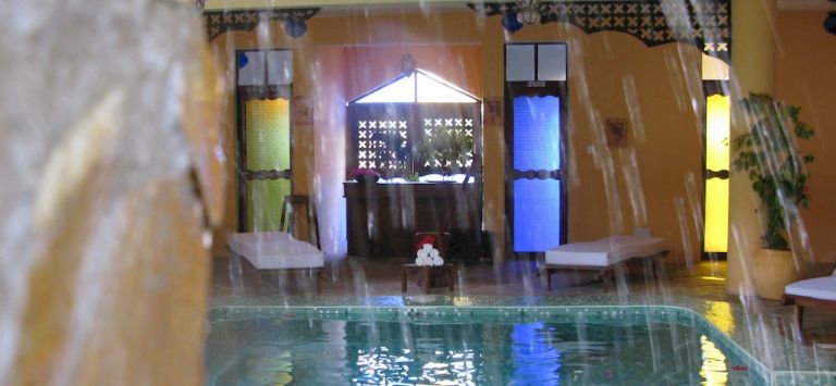 AHG WARIDI BEACH RESORT & SPA