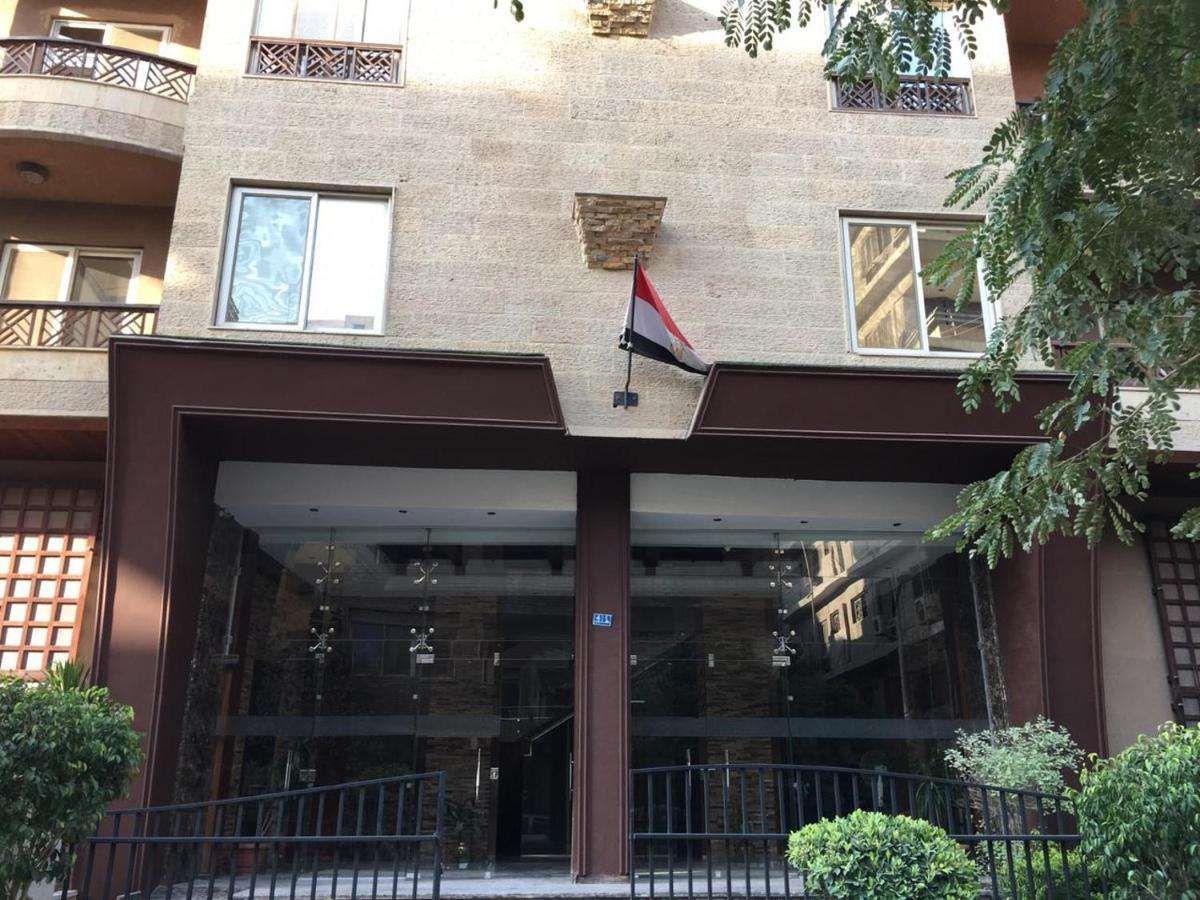 PYRAMIDS GEM PLAZA APARTMENTS