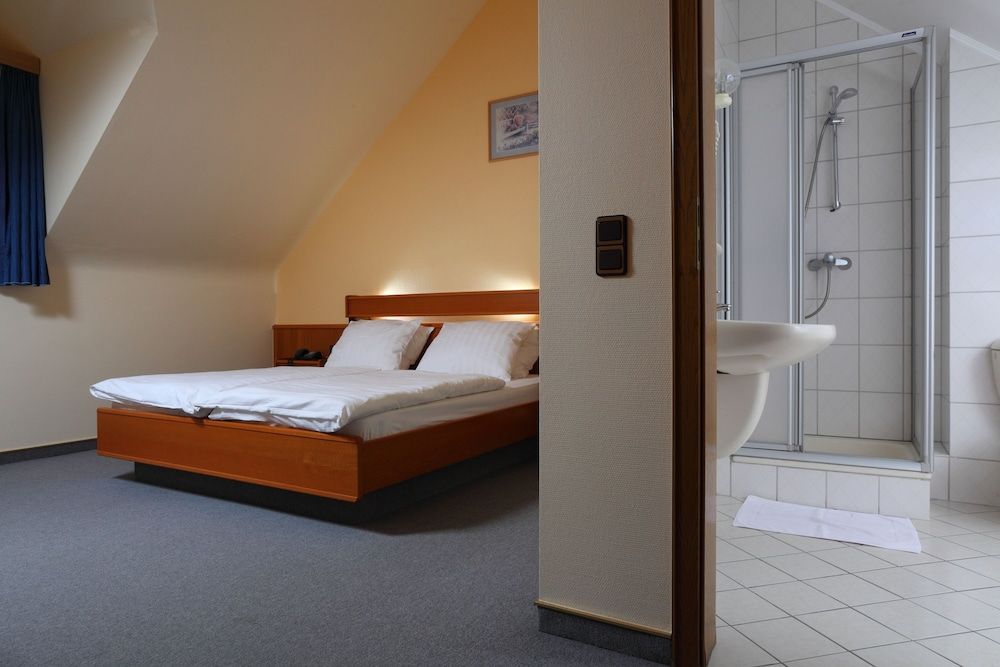 HOTEL SIEWEBUREN