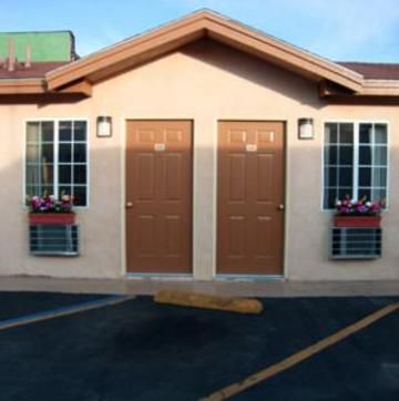 LA BONITA INN MOTEL