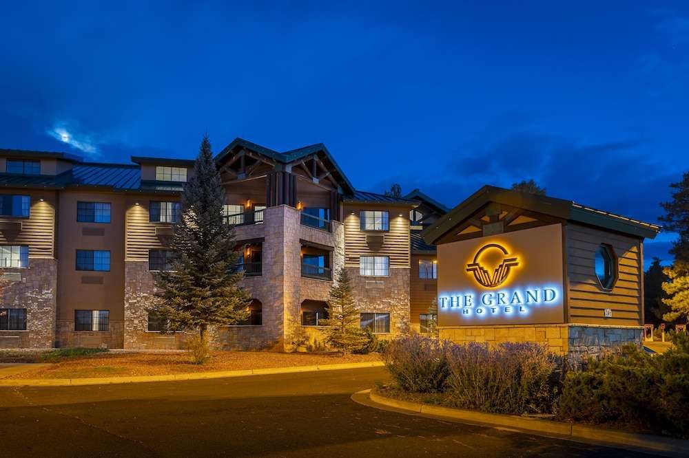 THE GRAND HOTEL AT THE GRAND CANYON