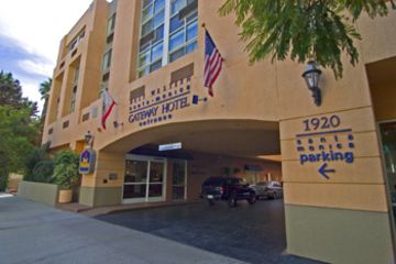 GATEWAY HOTEL SANTA MONICA