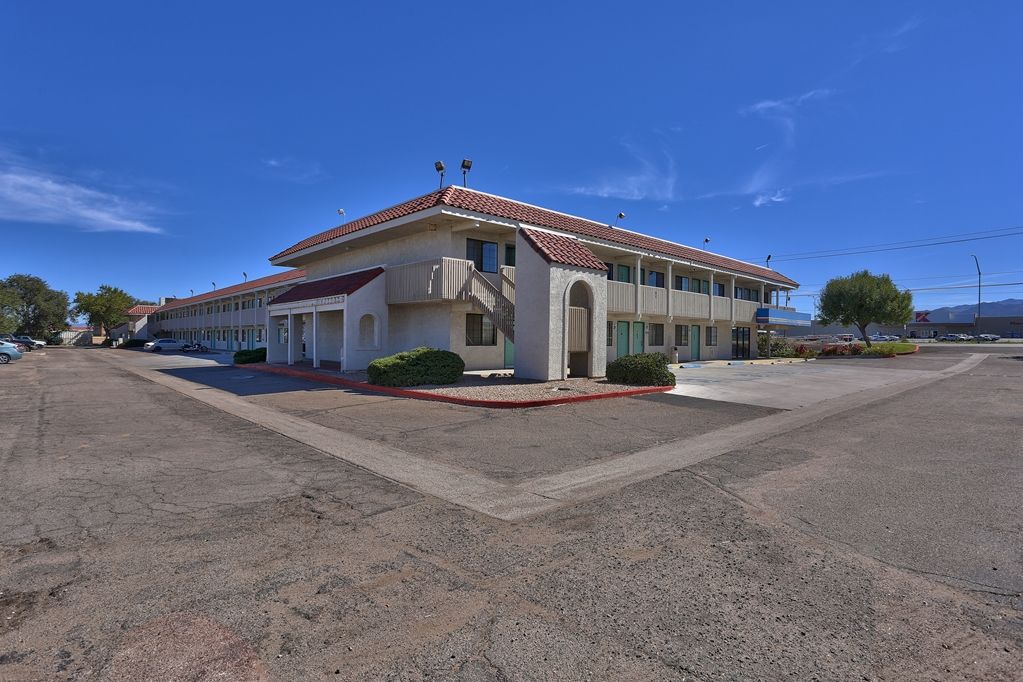 MOTEL 6 KINGMAN - EAST