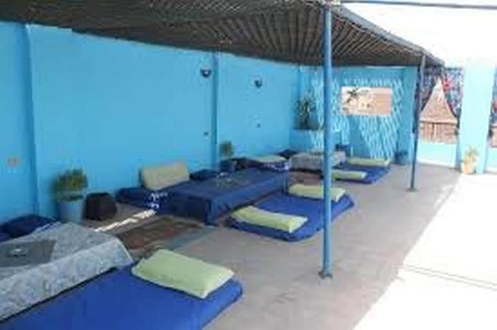 OASIS HOTEL