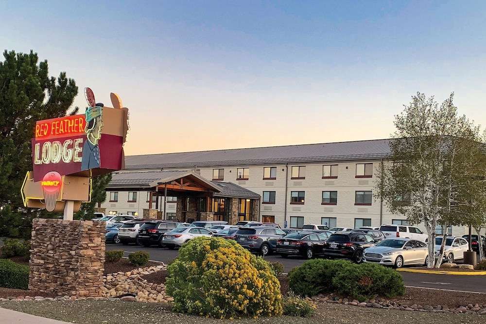RED FEATHER LODGE