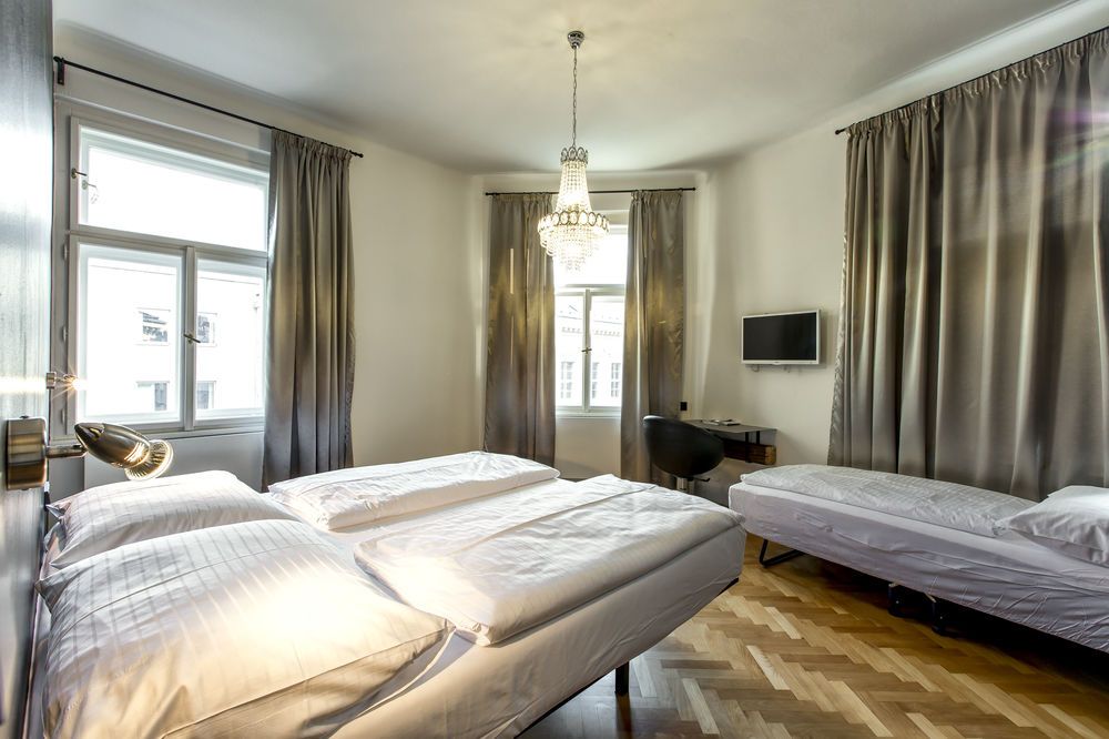 SOPHIE'S HOSTEL