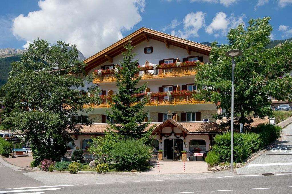 HOTEL CRISTALLO