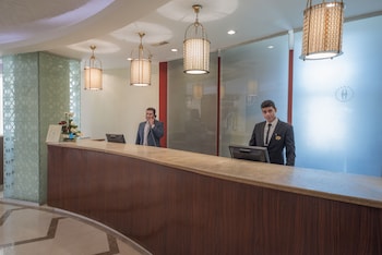 HELNAN DREAMLAND HOTEL &amp; CONFERENCE CENTER