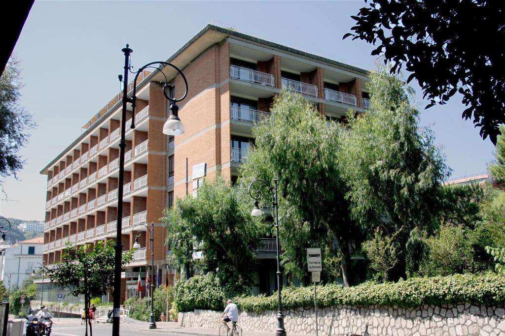 GRAND HOTEL CESARE AUGUSTO