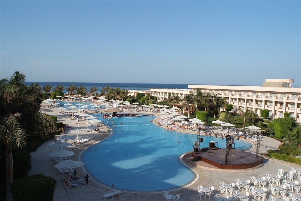 ROYAL AZUR RESORT