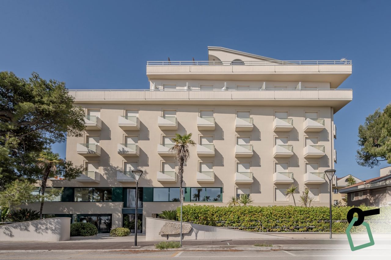 HOTIDAY ROOM COLLECTION GIULIANOVA