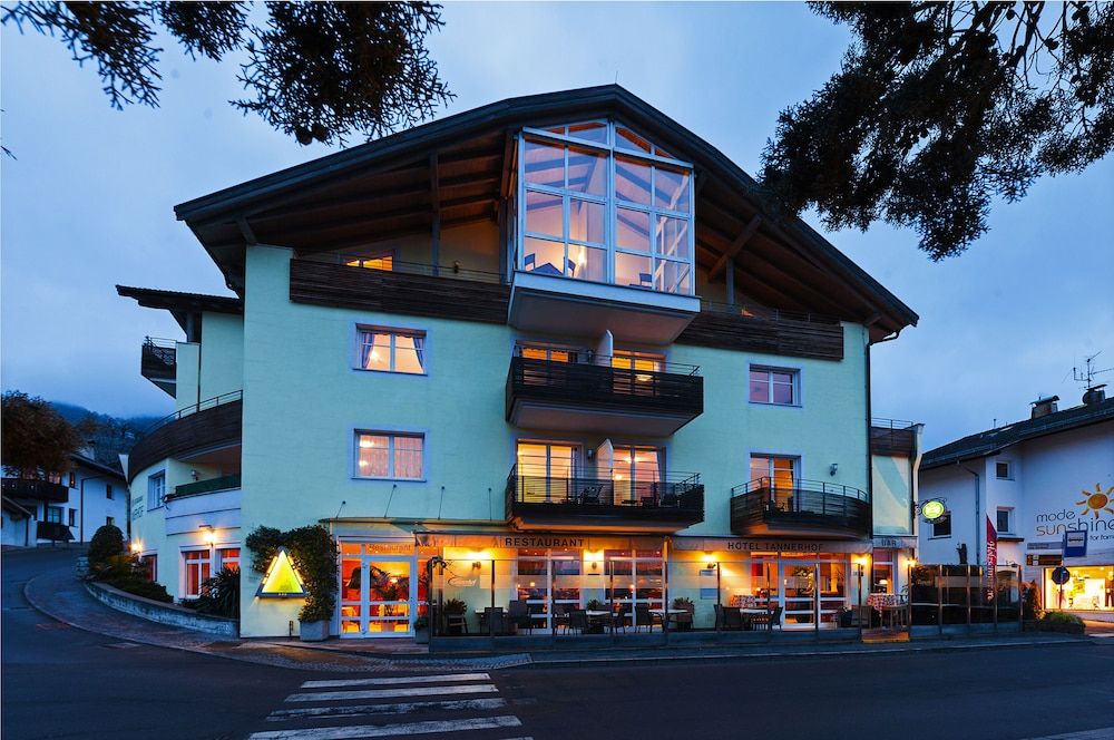 HOTEL TANNERHOF