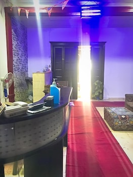 ONE SEASON HOSTEL