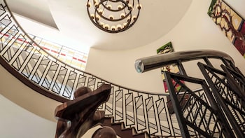 SAROVA PANAFRIC