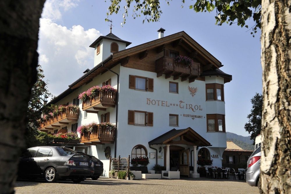 HOTEL TIROL NATURAL IDYLL