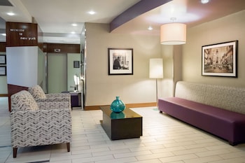 HAMPTON INN MADISON SQUARE GARDEN AREA