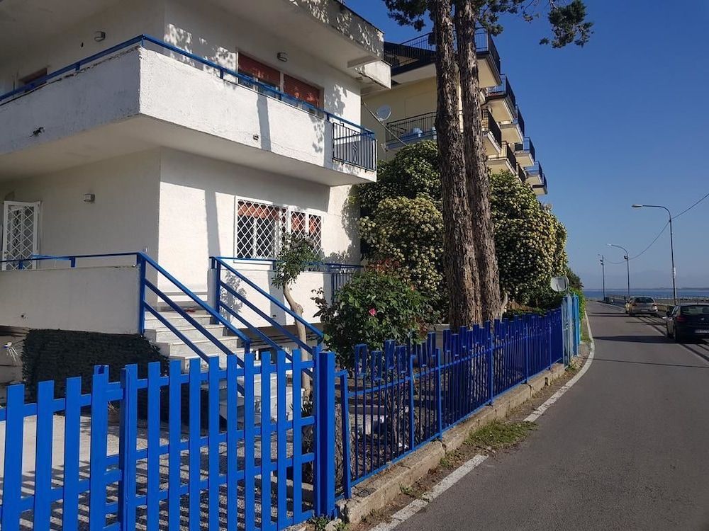100 PASSI DAL MARE