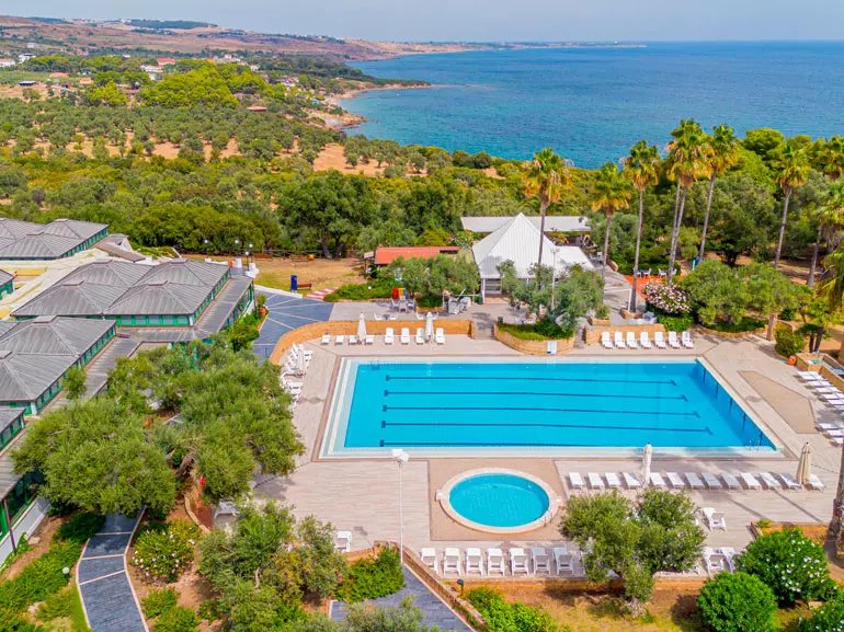 AH RESORT CAPO RIZZUTO