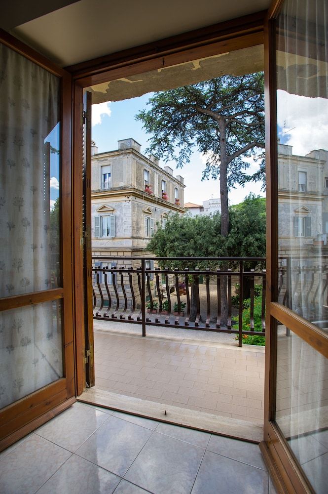 RESIDENCE VILLA SAVOIA